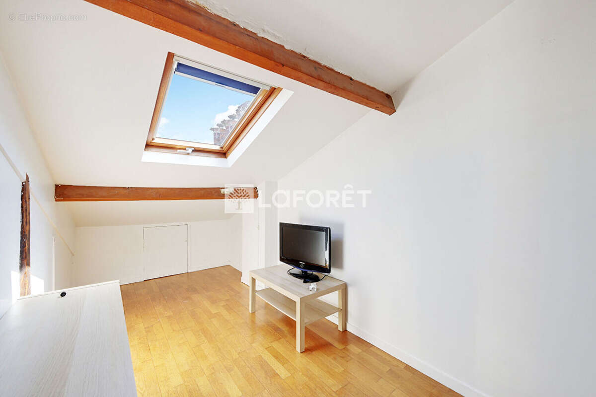 Appartement au dernier étage - entre Pernety et Mairie du 14ème - photo 4