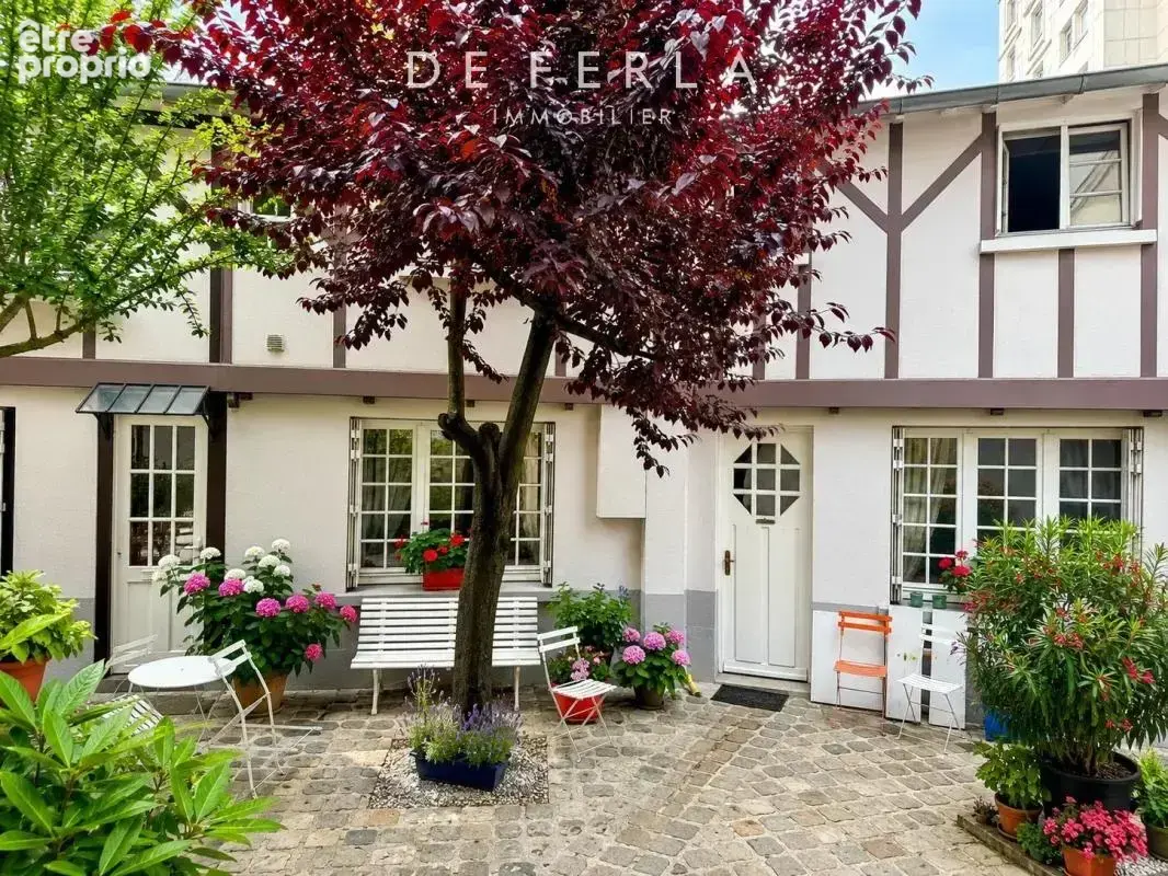 MONTPARNASSE/GAÎTÉ : Duplex en dernier étage avec terrasse, Paris 14e - photo 5