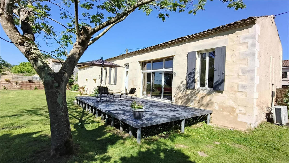 Maison à BRAUD-ET-SAINT-LOUIS