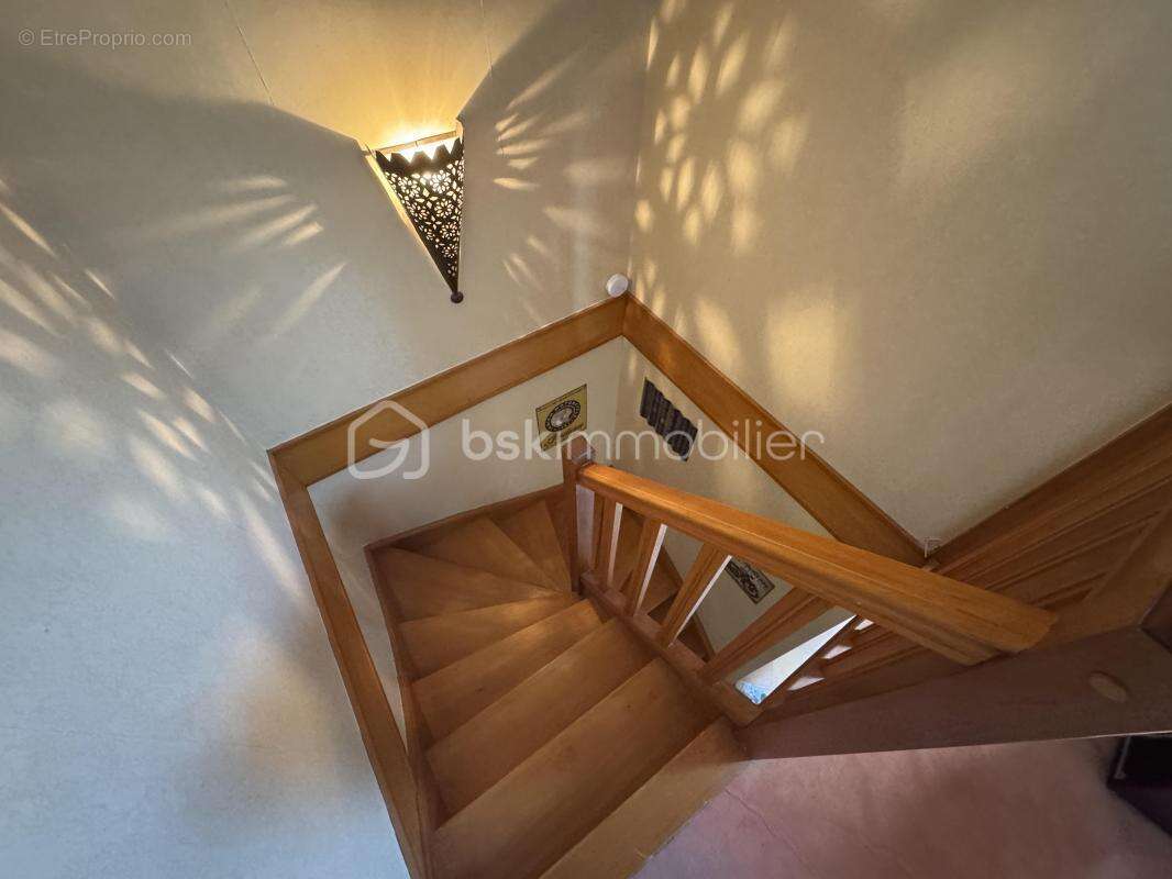 Appartement à MAGNY-LE-HONGRE