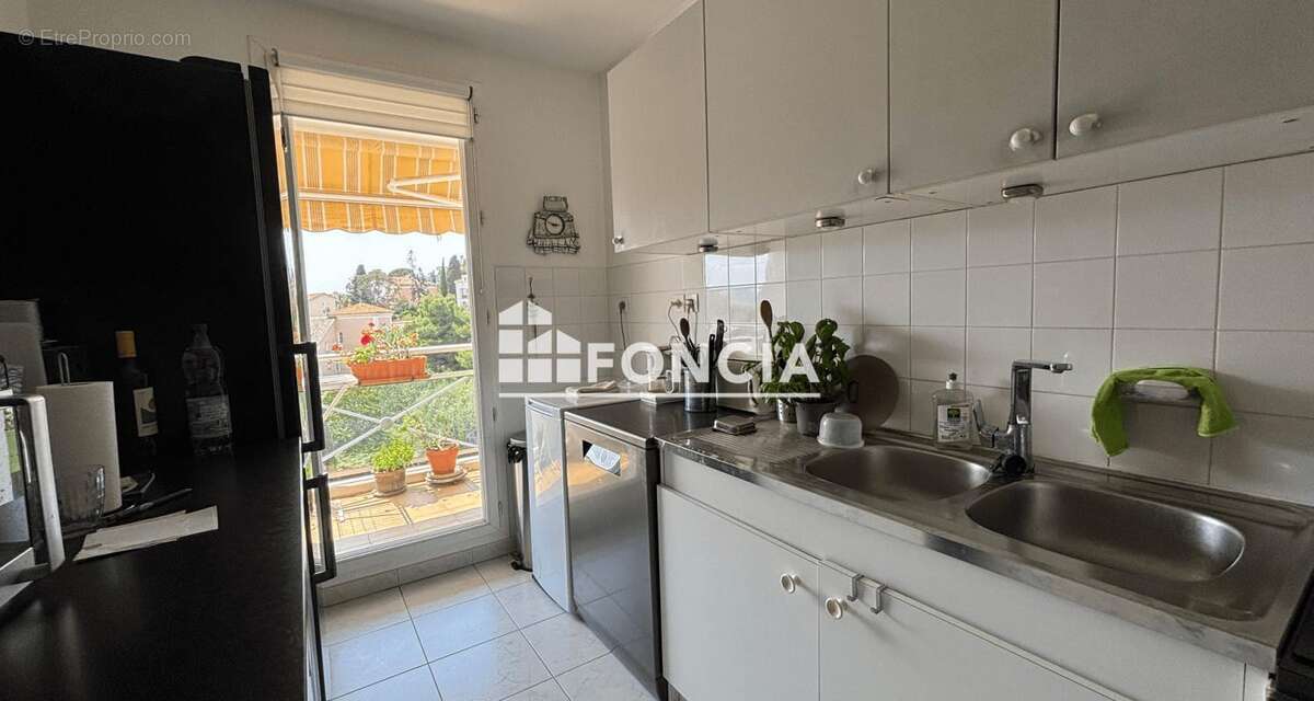 Appartement à HYERES