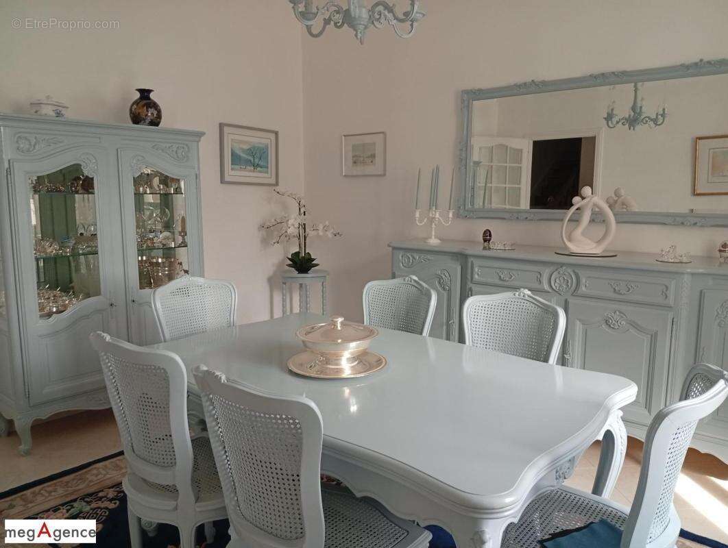 Maison 5 chambres, piscine garage cave puit - photo 11