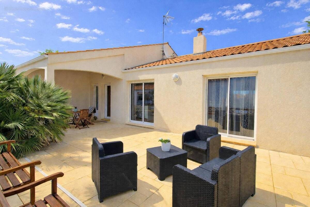 Photo 1 - Maison à TALMONT-SAINT-HILAIRE