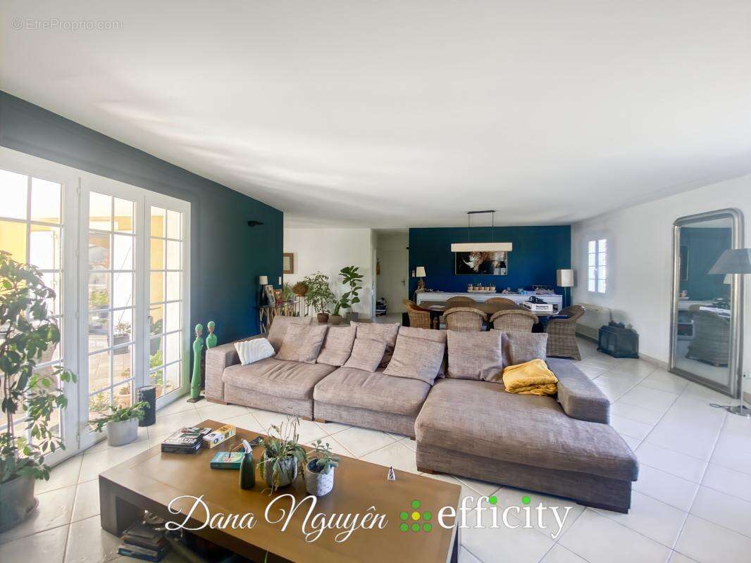 Maison à SAINT-MARTIN-DE-VALGALGUES