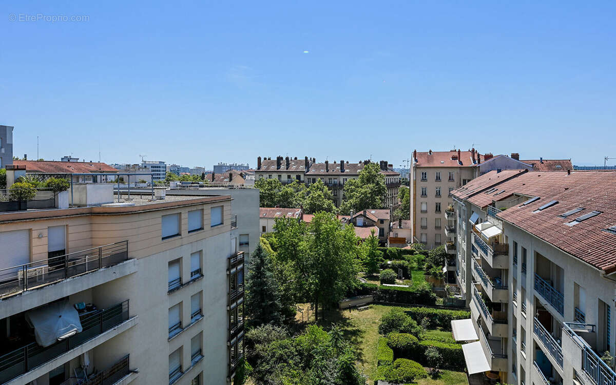 Appartement à LYON-8E