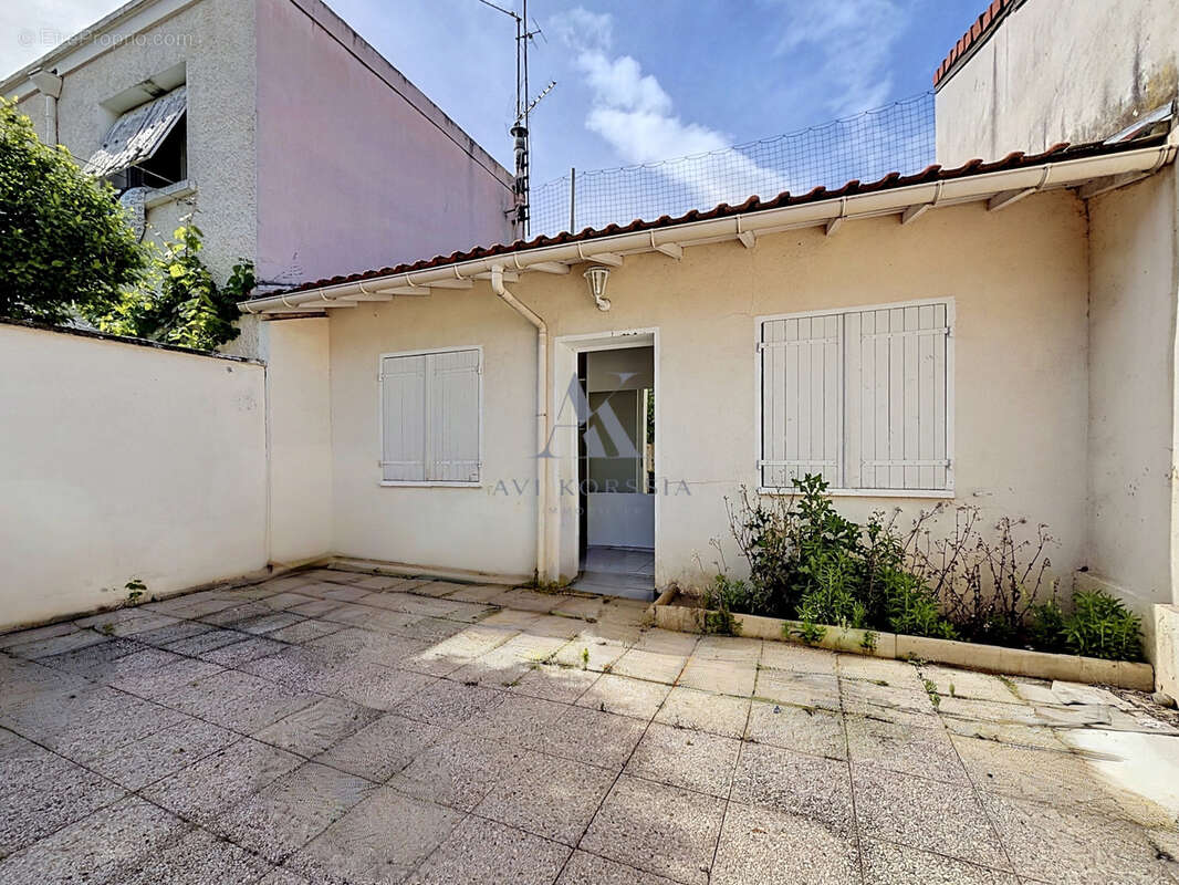 Maison à VILLEURBANNE
