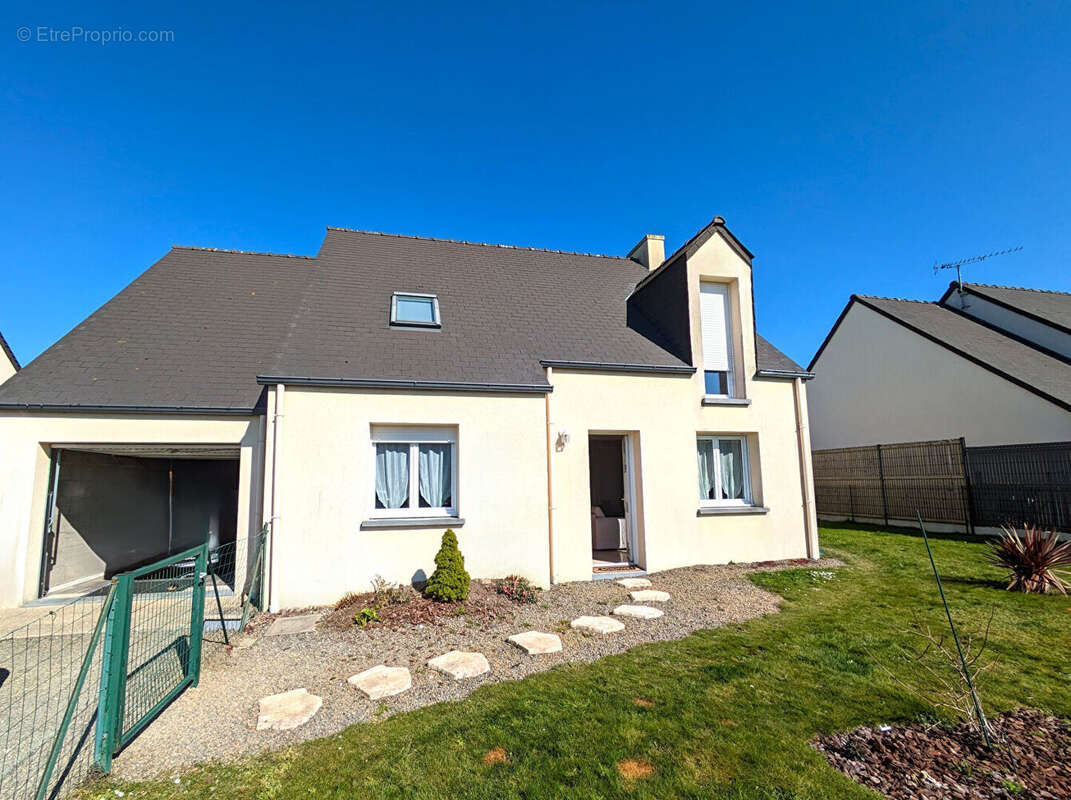 Maison à DOL-DE-BRETAGNE