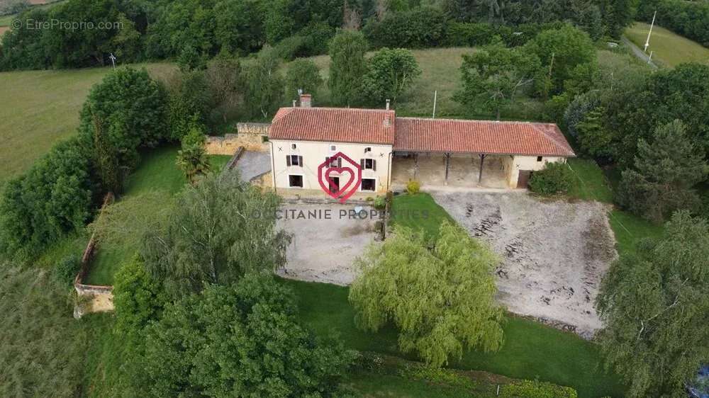 Maison à SAINT-MARCET