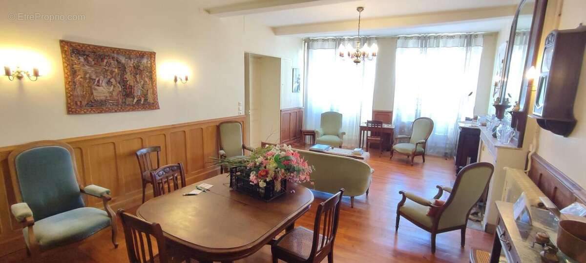 Maison à VIC-EN-BIGORRE