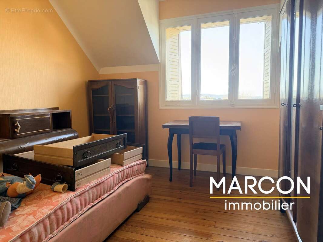 Maison de ville - Guéret, proche des commerces - photo 15