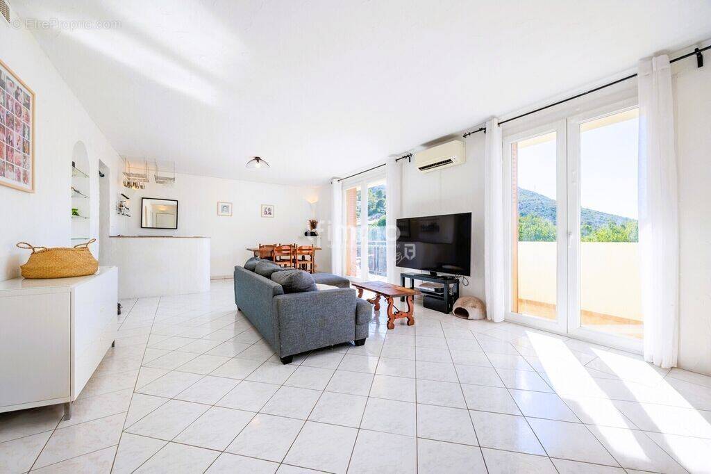 Appartement à MARSEILLE-11E