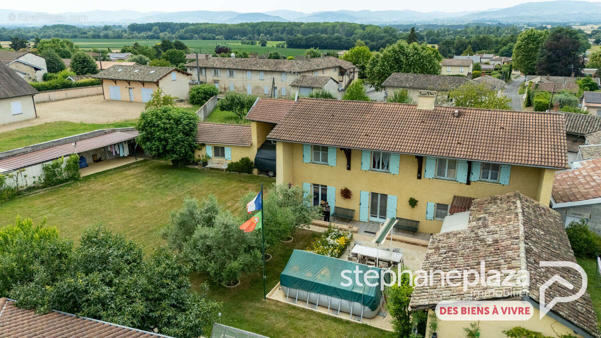 Ferme rénovée avec dépendances - photo 2