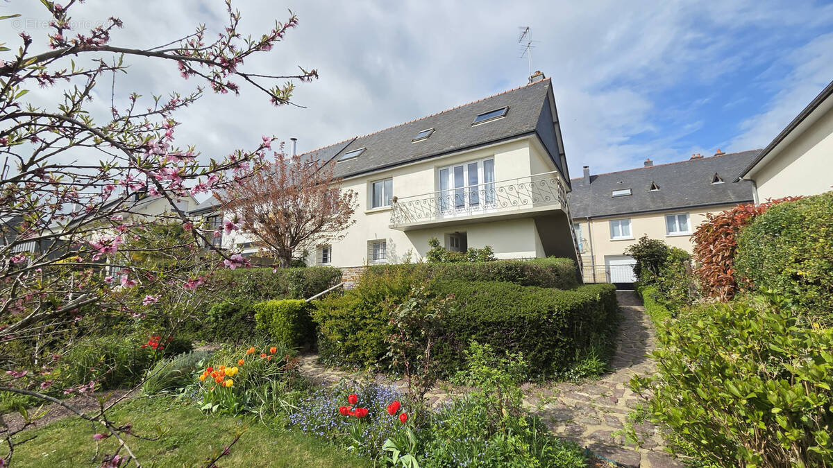 Maison à BRUZ