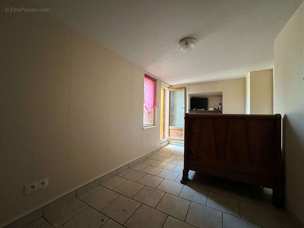 Maison à LA PACAUDIERE