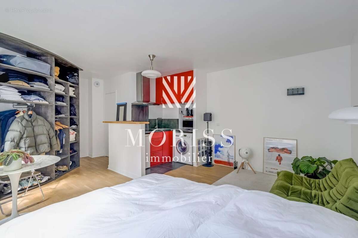 Appartement à PARIS-11E