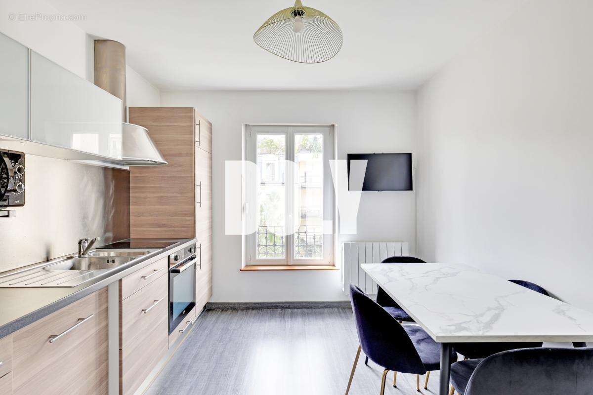 Appartement à SURESNES