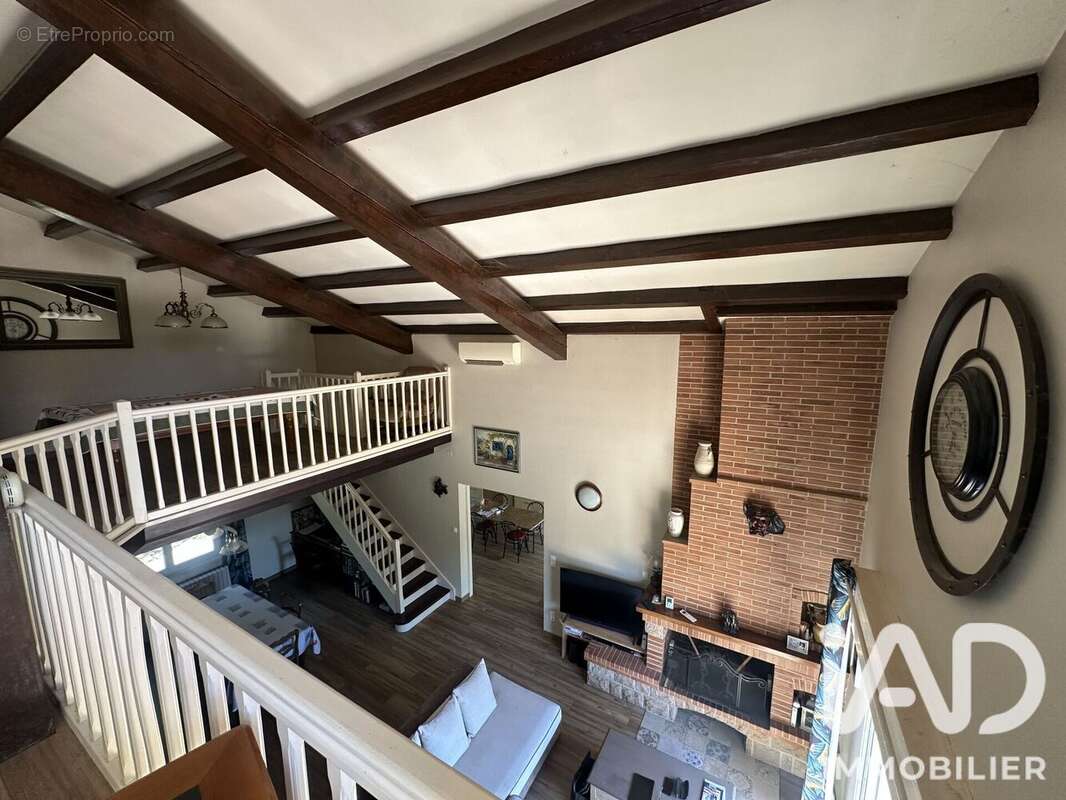 Maison 167 m² à Orgueil  - photo 7