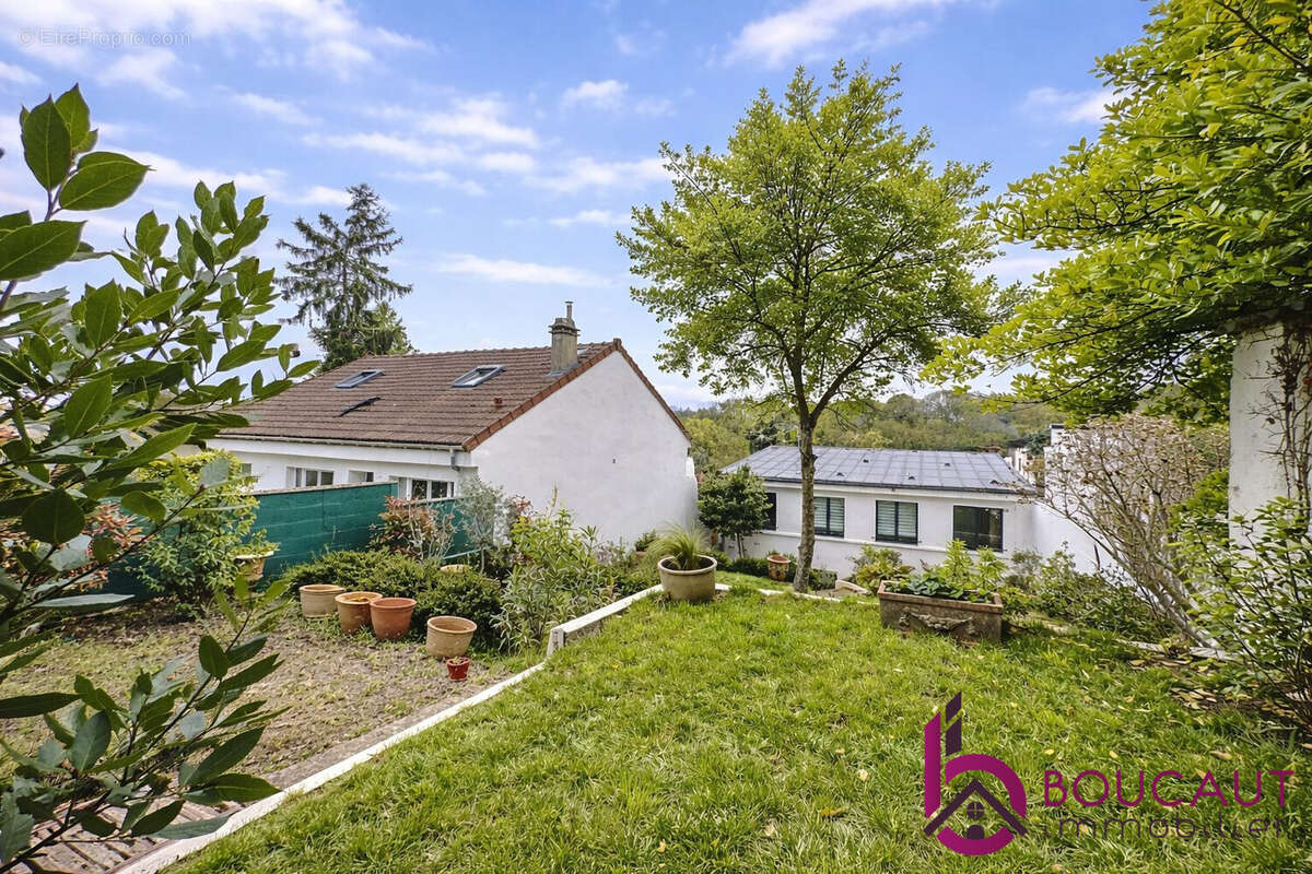 Maison à LE PLESSIS-ROBINSON