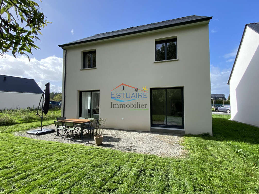 Maison à LE TEMPLE-DE-BRETAGNE