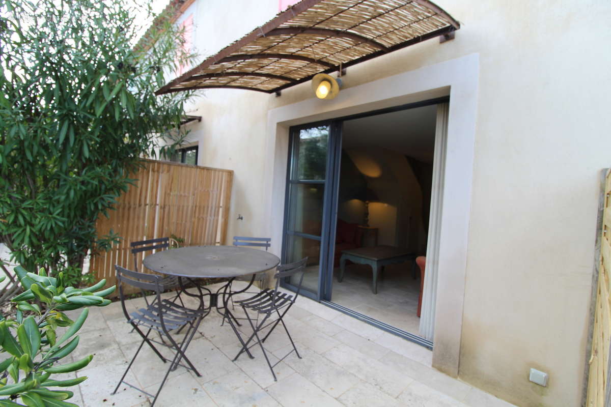 Maison à SAINT-LAURENT-DE-LA-CABRERISSE