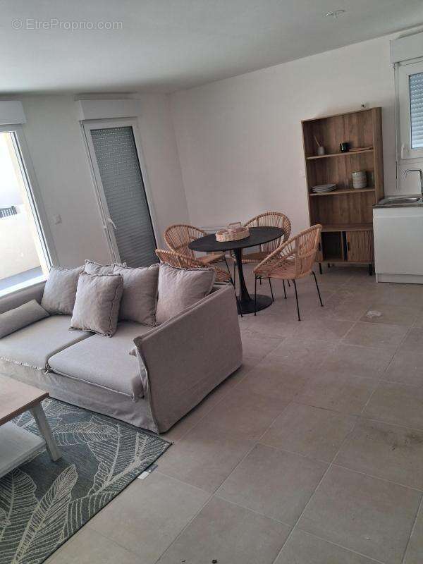 Appartement à MORIERES-LES-AVIGNON