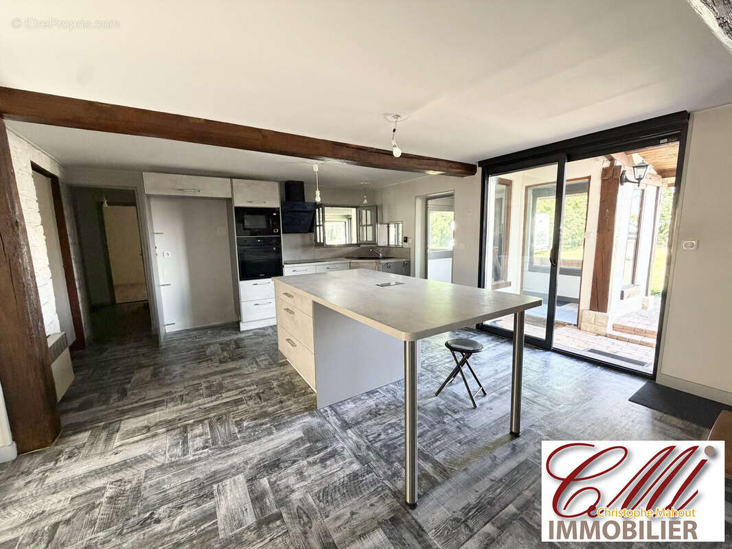 Maison 160 m² à Ecriennes  - photo 3