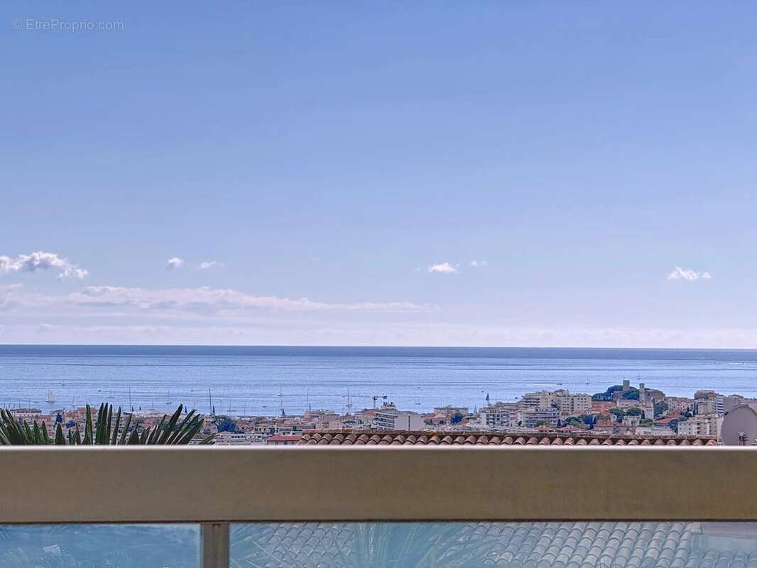 Appartement à LE CANNET