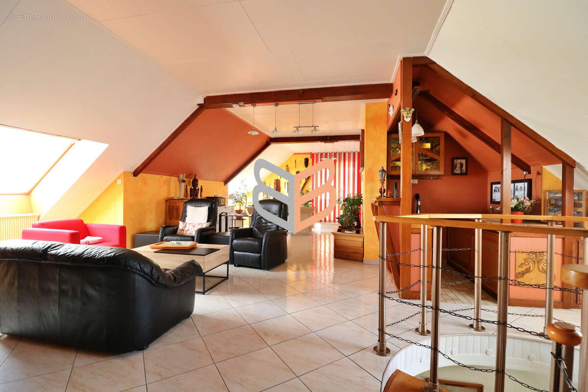 Maison 5 pièces 155 m² à vendre à Kanfen (57330) - photo 7