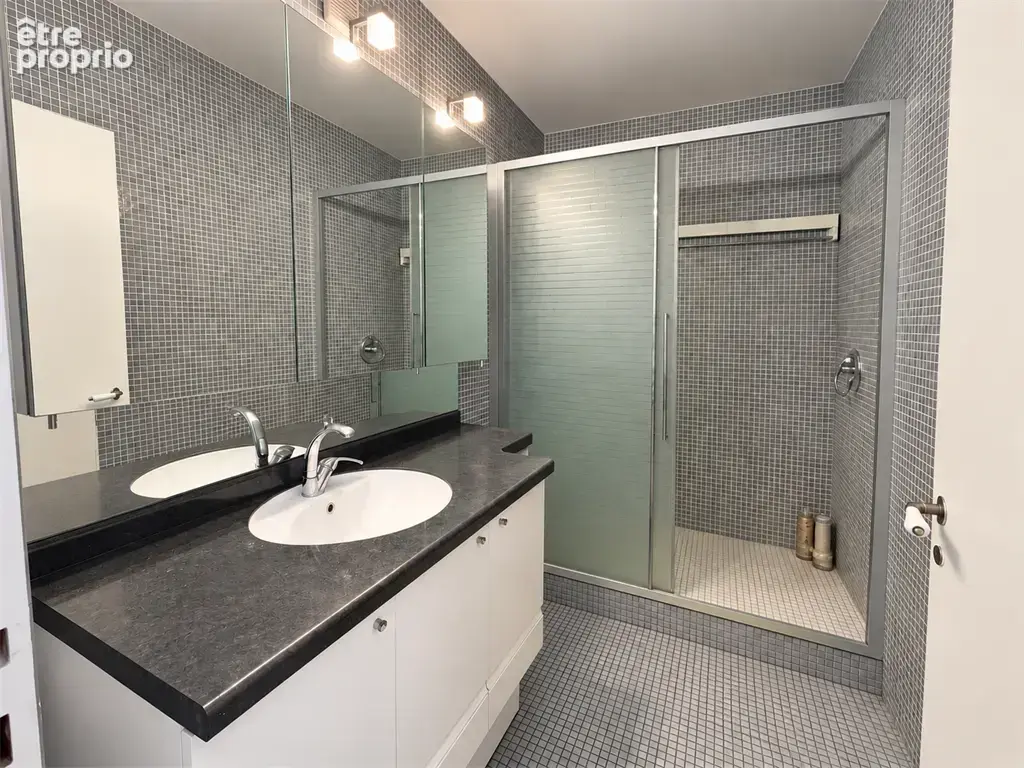 Puteaux dernier etage quartier centre-ville - photo 10