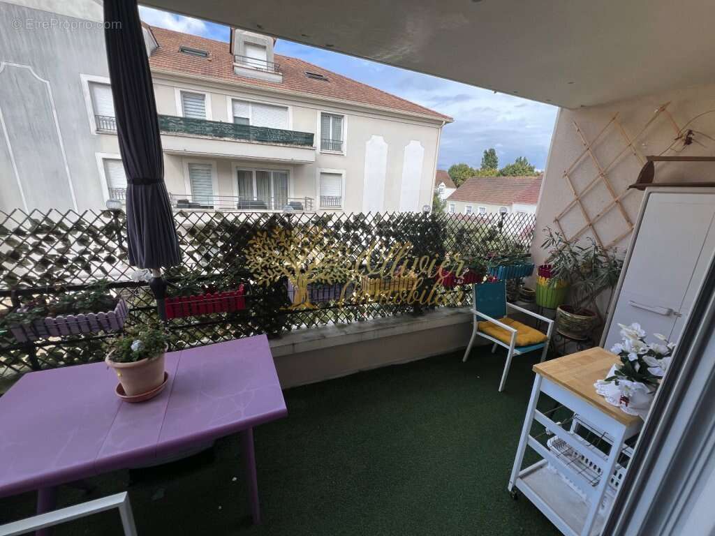 Appartement à PONTAULT-COMBAULT