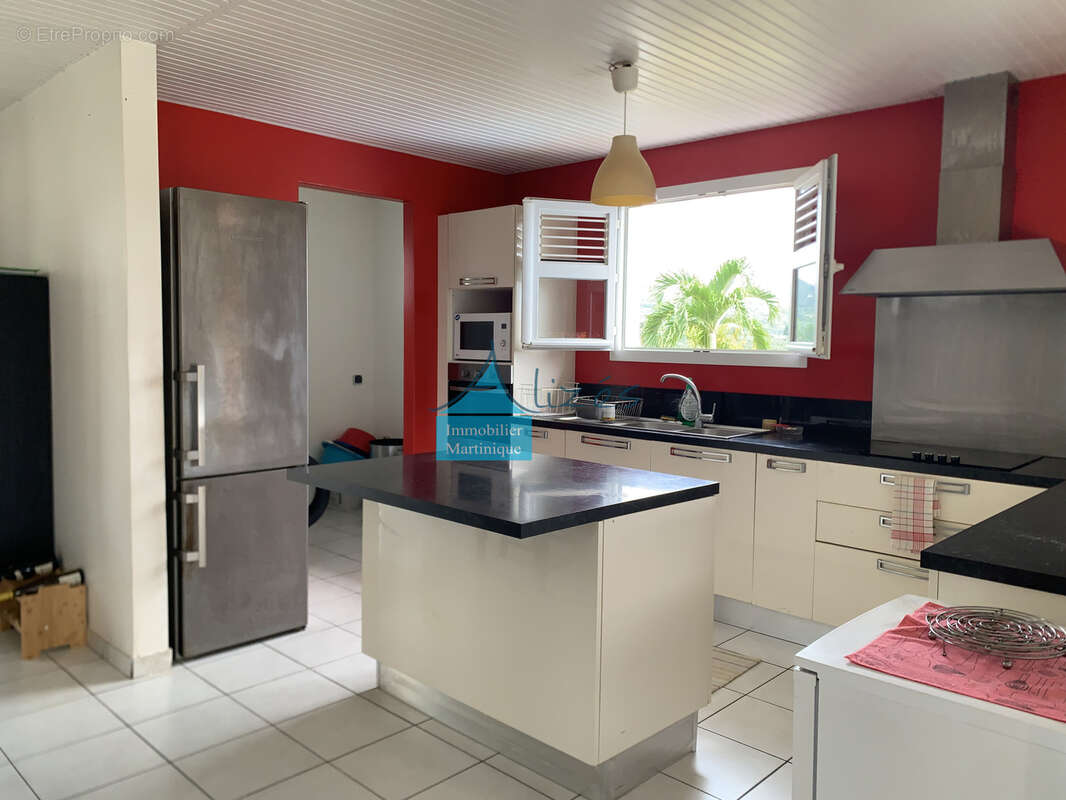 Villa t4 avec piscine - lotissement calme au lamentin - photo 2