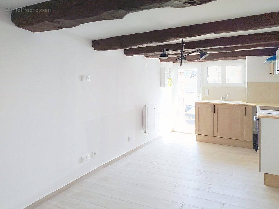 Appartement à MONTMEYAN