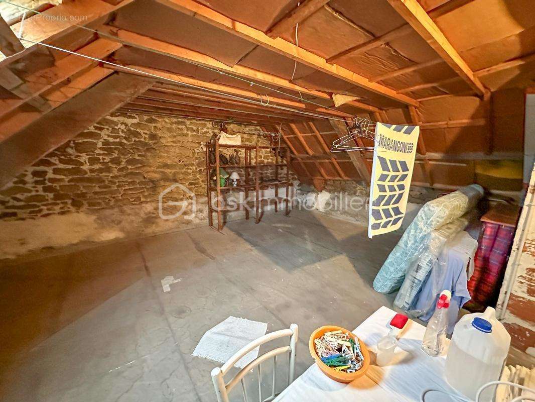 Maison à PLOUGOUMELEN