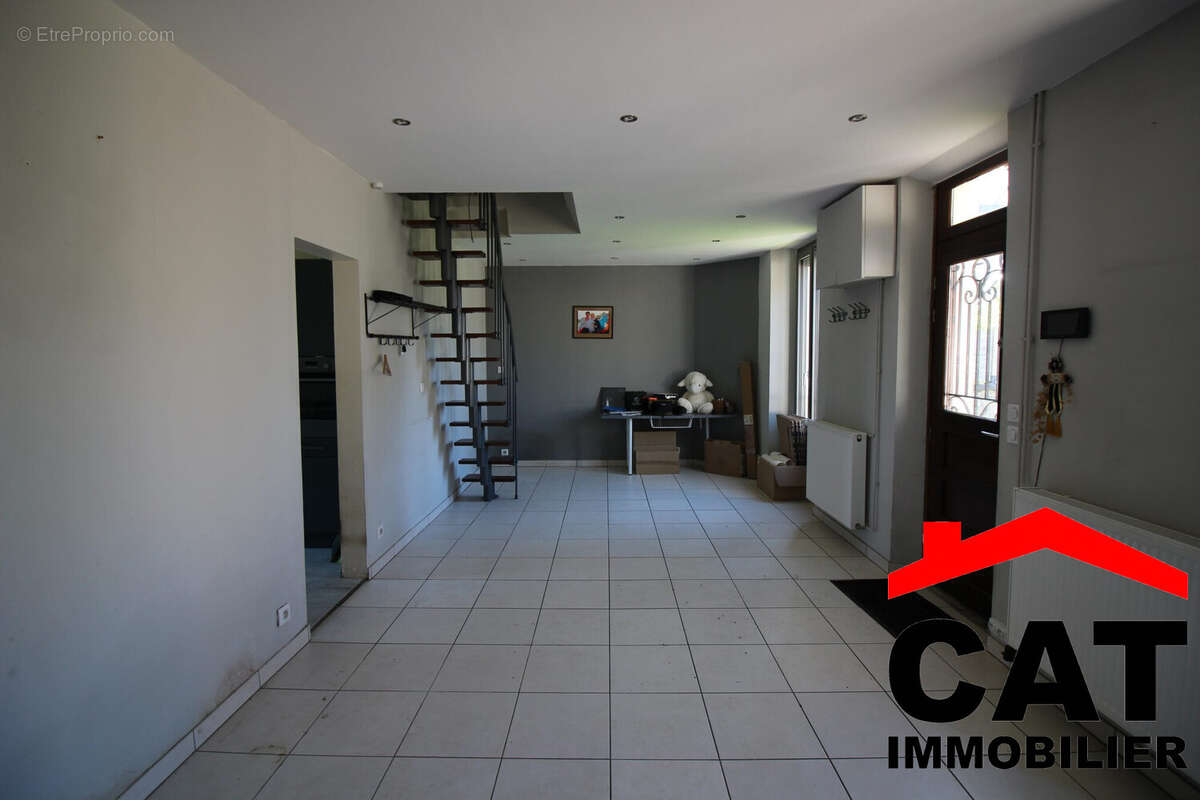 Maison à CHAMPAGNE-SUR-SEINE