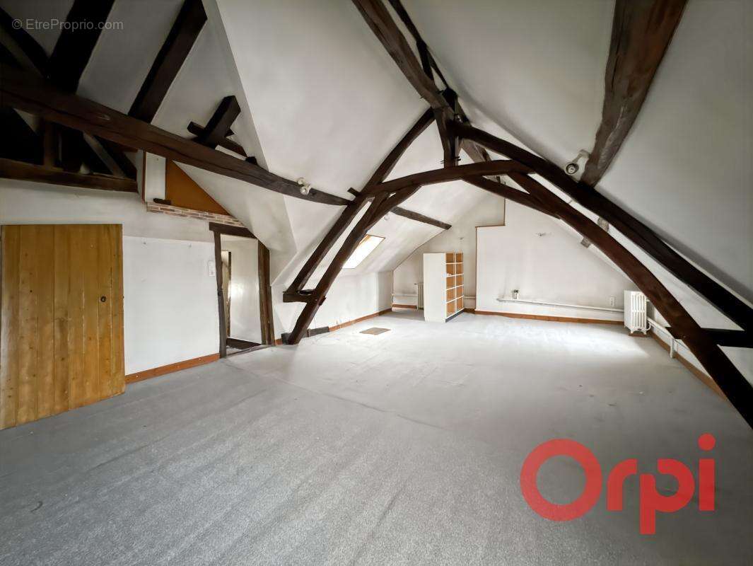 Appartement à SAINT-AMAND-MONTROND