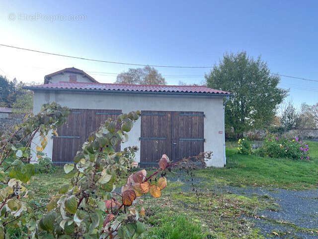 Maison à LA CHAPELLE-AGNON