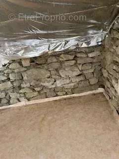 Maison à CONILHAC-DE-LA-MONTAGNE