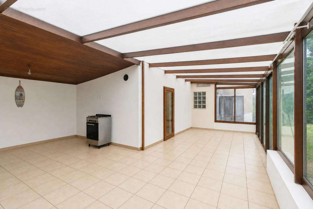 Maison de plain-pied sur un magnifique terrain - photo 9