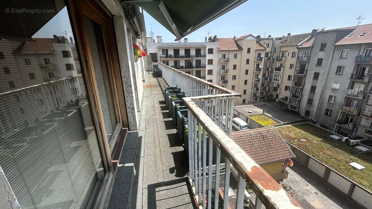Appartement à vendre Annemasse T4 Attique Balcon - Appartement à ANNEMASSE