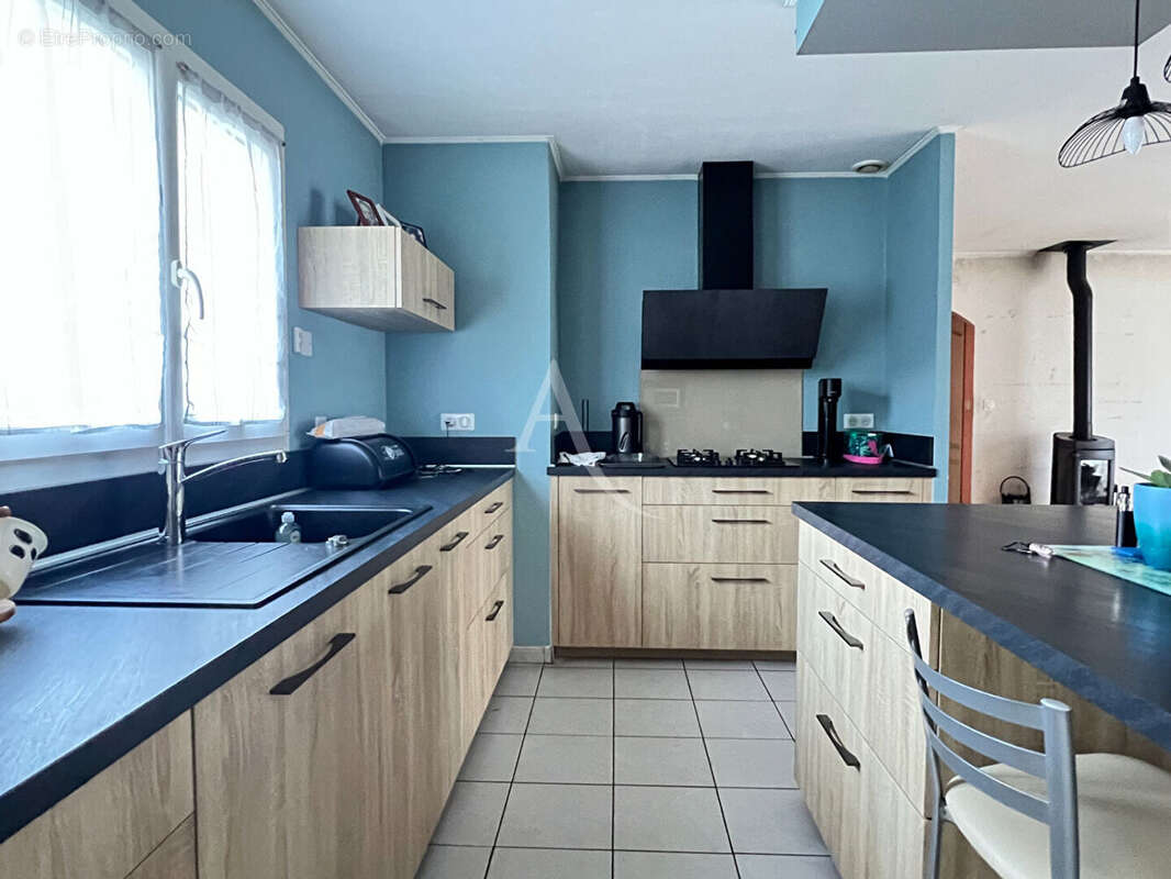 Maison à MOUZEUIL-SAINT-MARTIN