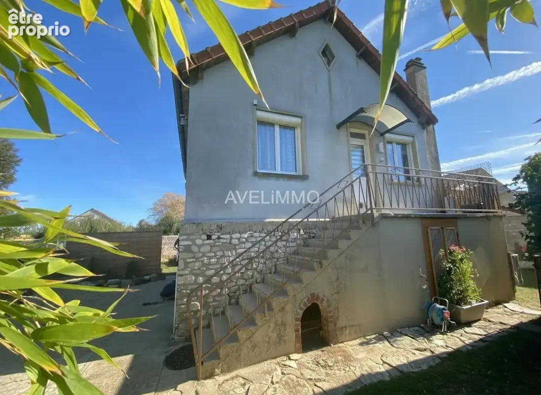 Maison avec grenier et dépendance aménageables - photo 18