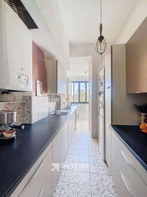 Appartement à MARSEILLE-1E