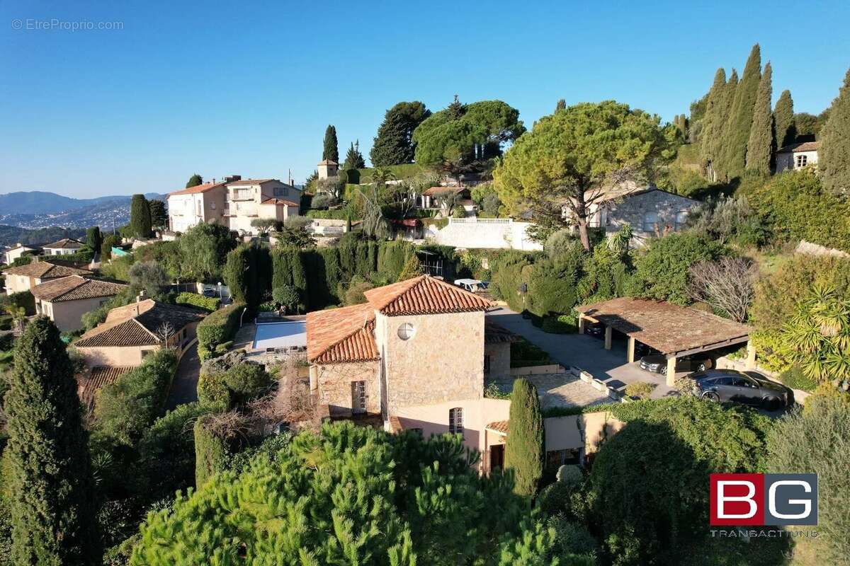 Maison à MOUGINS