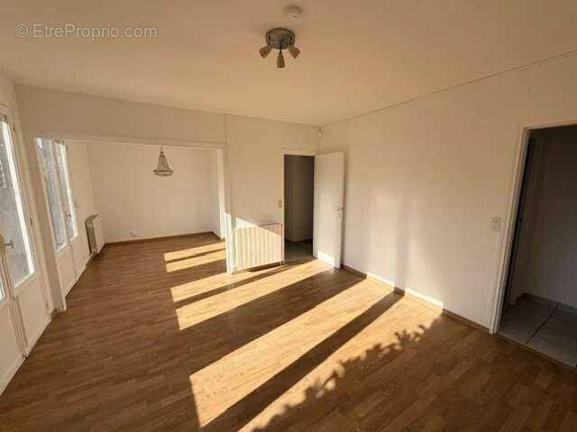 Maison sur sous-sol proche commodités et accès N154 - photo 4