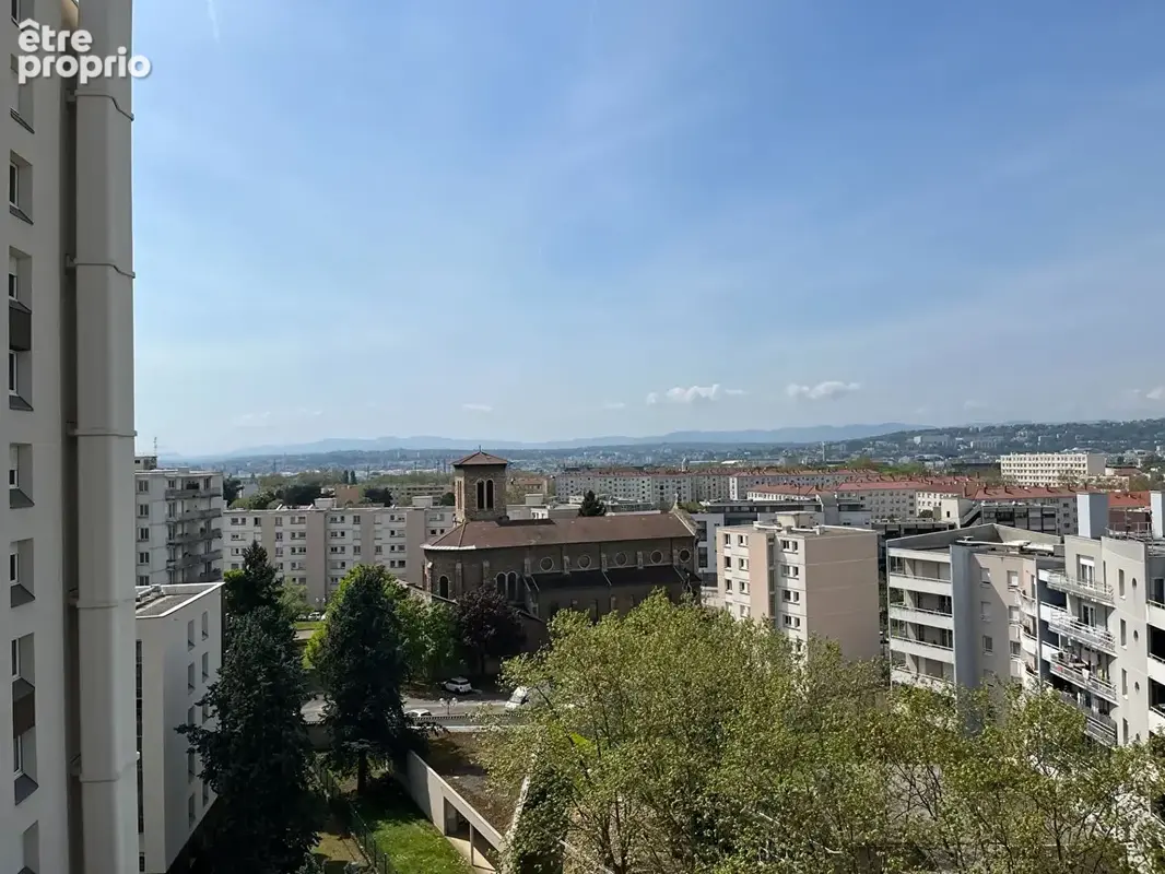 Appartement à LYON-8E