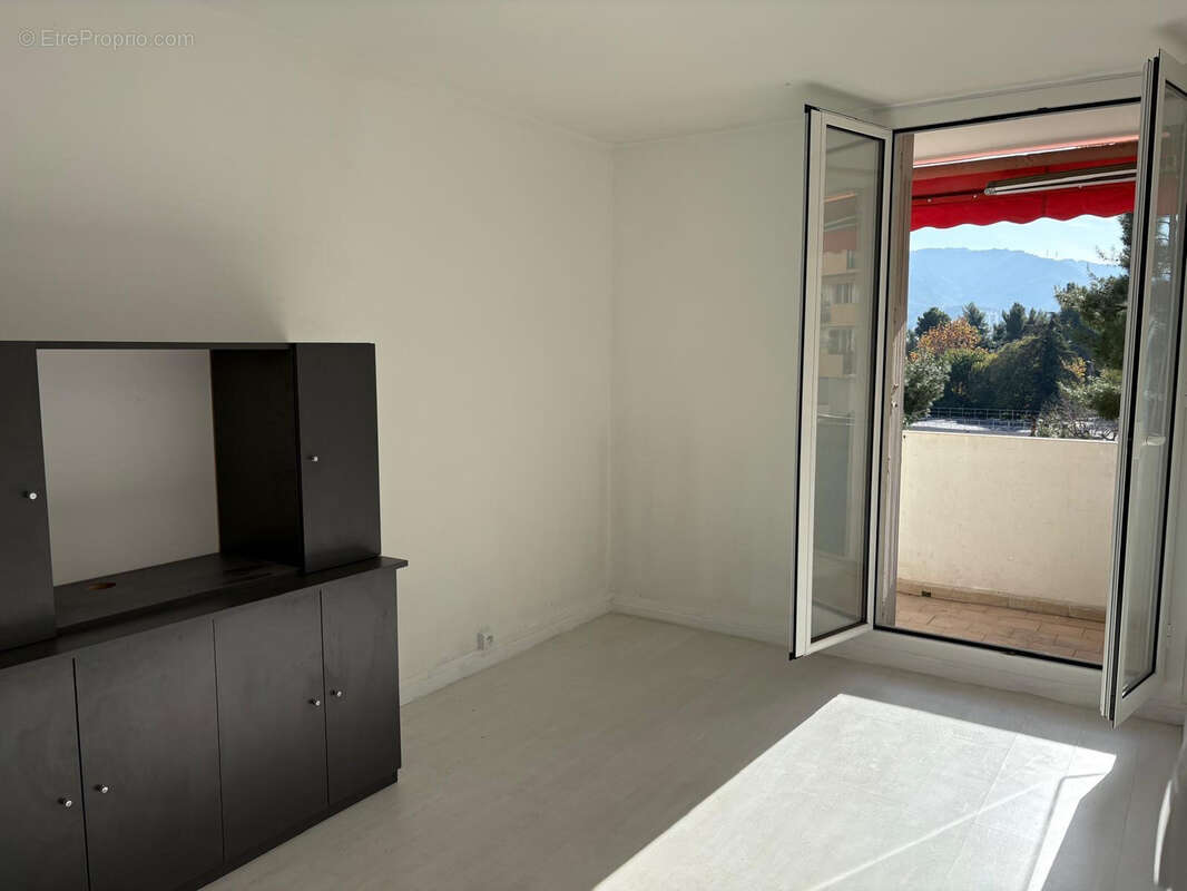 Appartement à MARSEILLE-11E