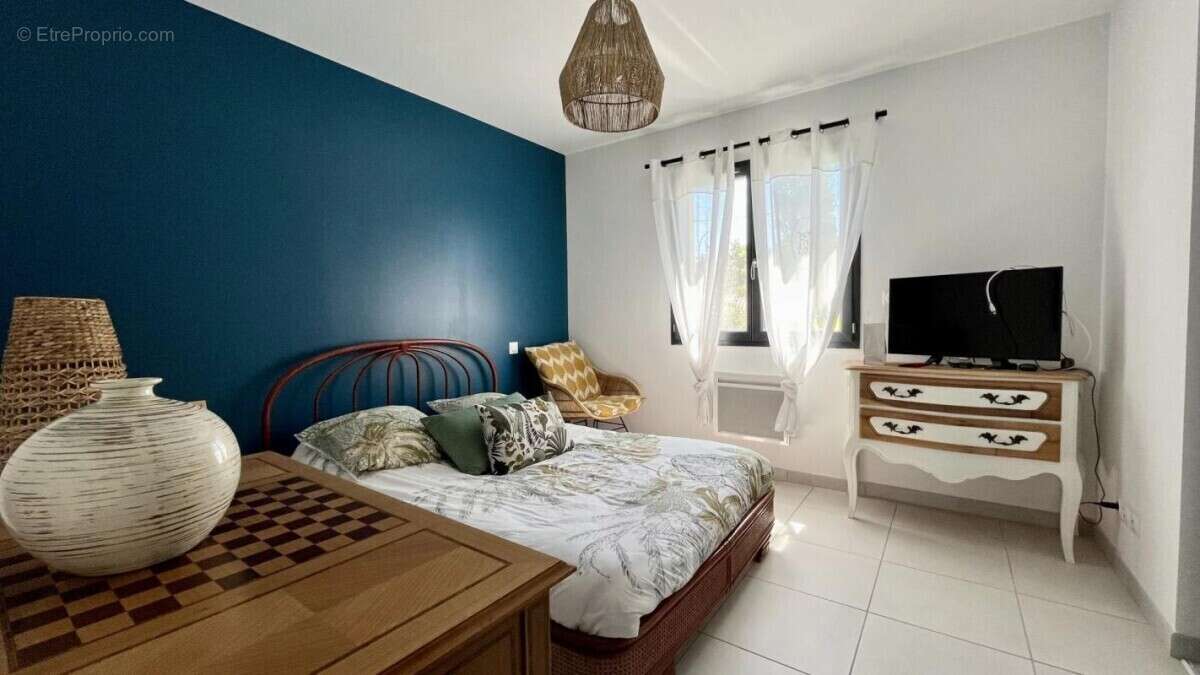 Maison à PERNES-LES-FONTAINES