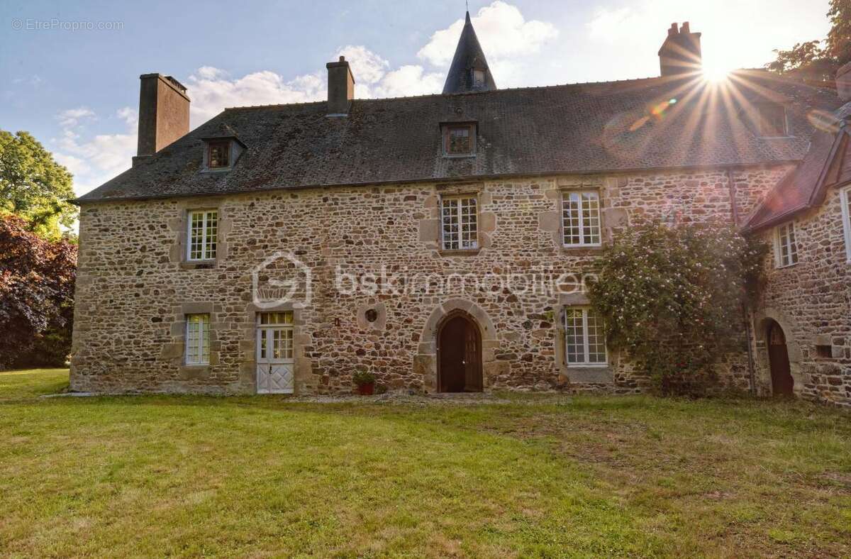 Manoir d'exception au cœur d'un bourg de caractère, entre terre et mer - photo 3