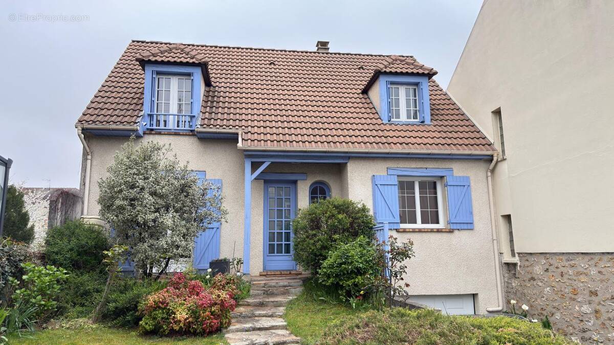 Maison à NEUILLY-SUR-MARNE