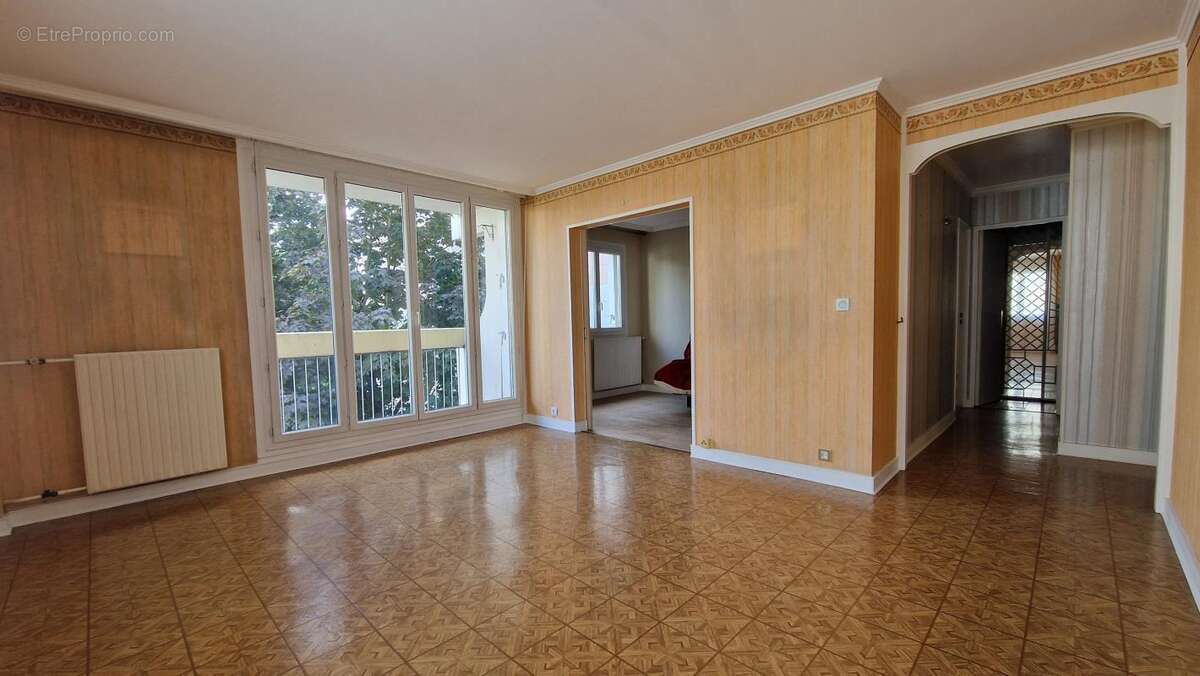 Appartement À Vendre - photo 2